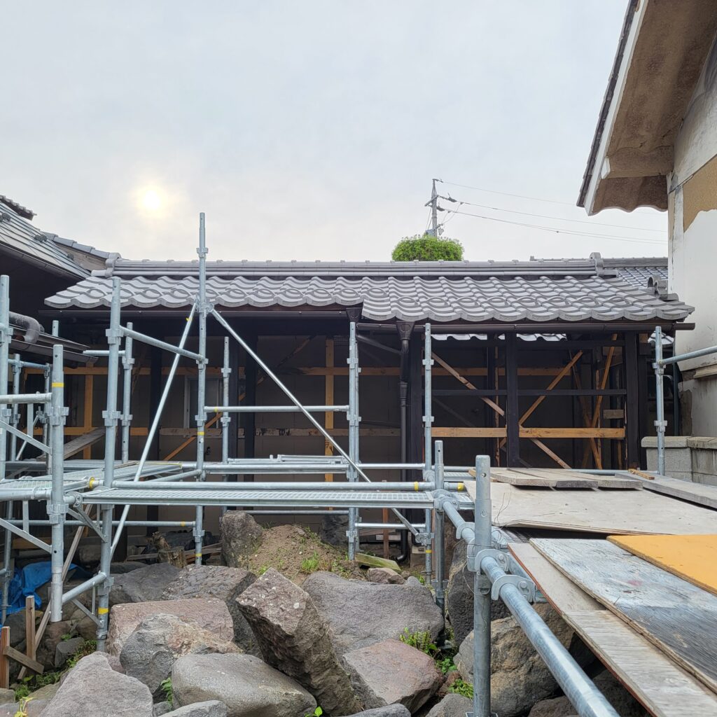 瓦屋根　葺き替え